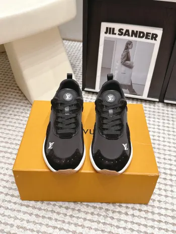High-end suede casual shoes men s sports shoes Replica Louis Vuitton Mens Sneakers