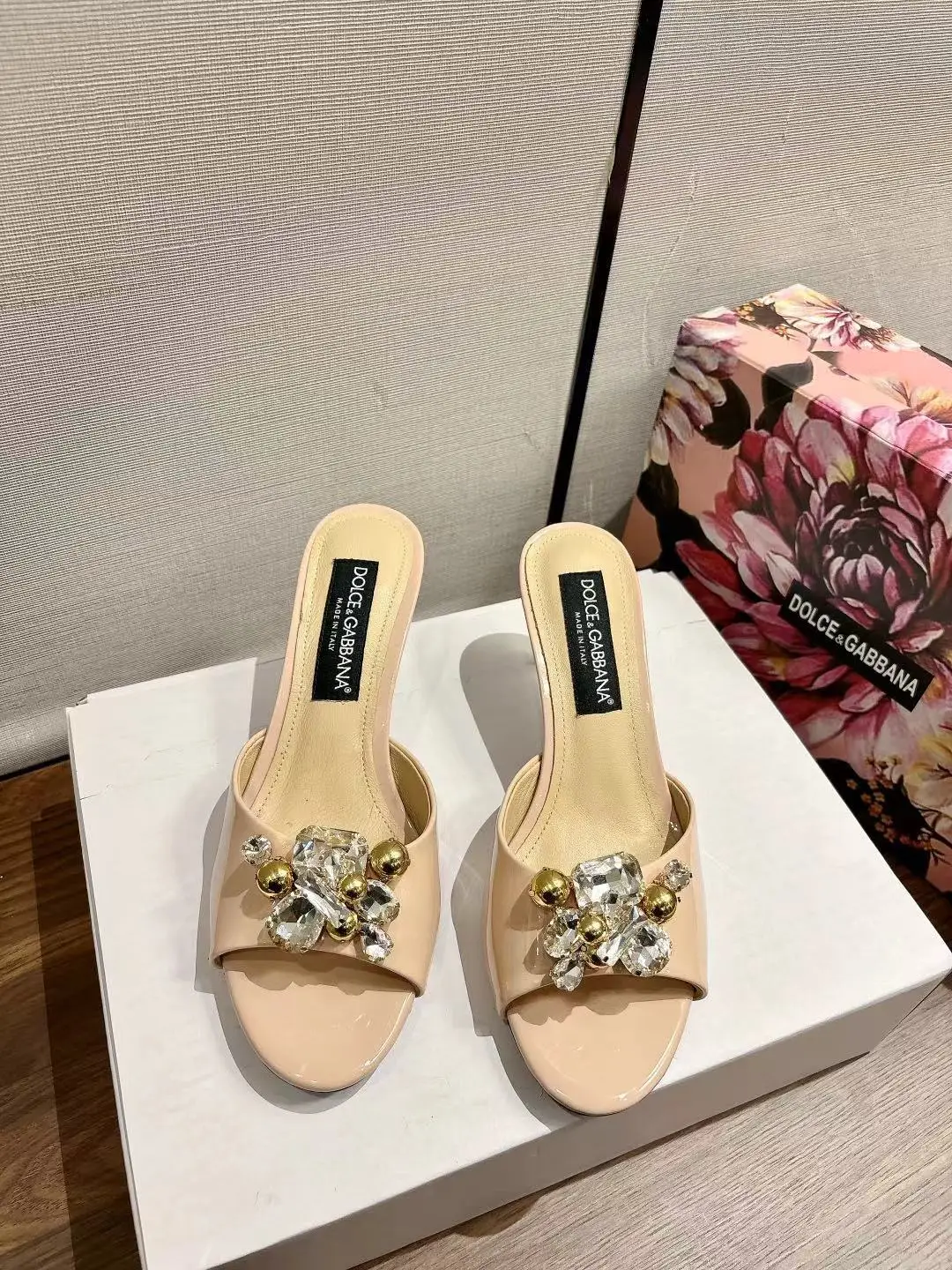 Dolce Gabbana New Original Top Layer Cowhide Fabric Slippers Women s Sandals