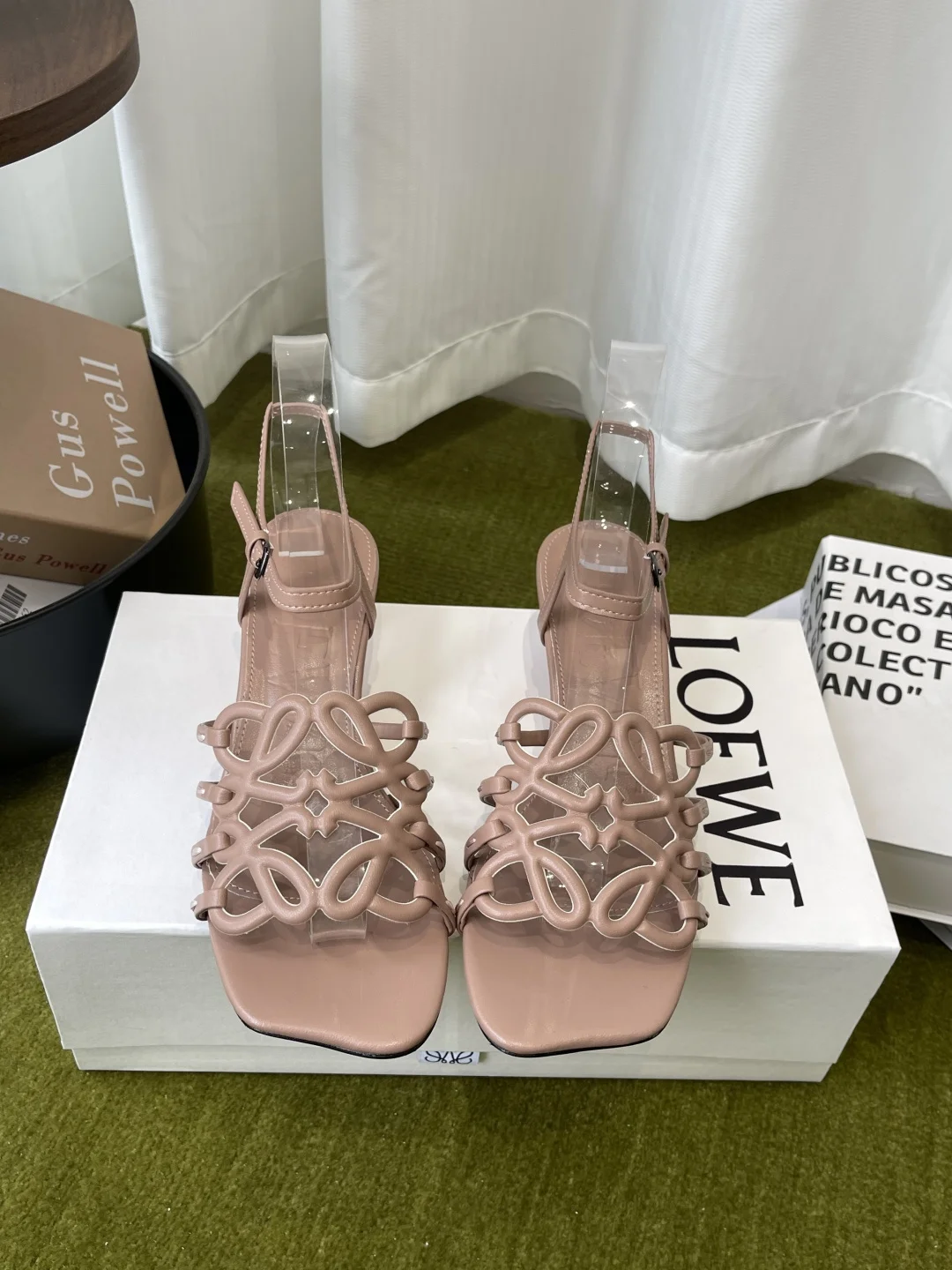Loewe Retro-style small high-heeled beach sandals women s sandals