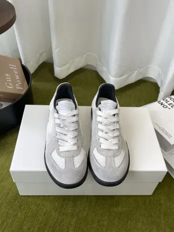 Classic German training shoes, casual sports shoes, couple s sports shoes. Replica Maison Margiela Womens Casual and Sneakers