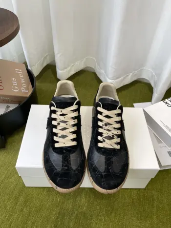 Classic German training shoes Casual sports shoes Couple s sports shoes Replica Maison Margiela Womens Casual and Sneakers