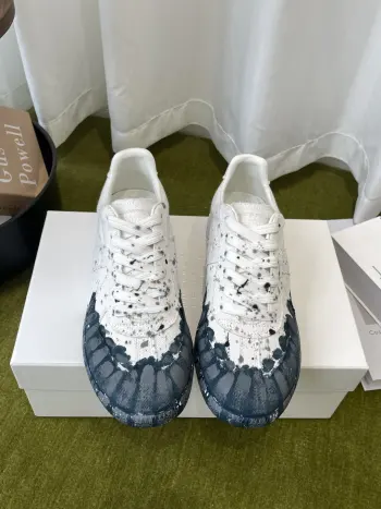 Classic German training shoes, casual sports shoes, couple s sports shoes. Replica Maison Margiela Womens Casual and Sneakers
