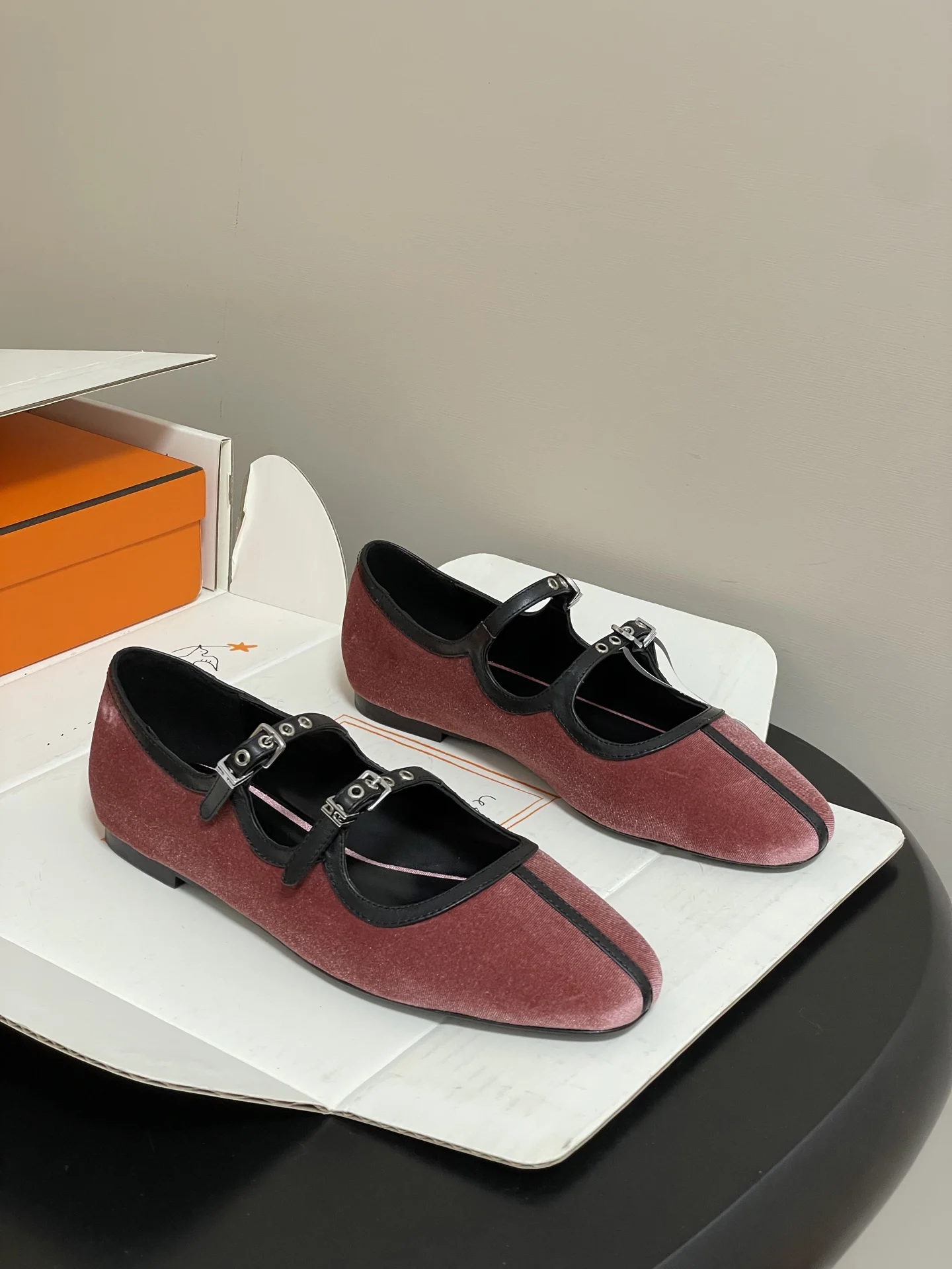 Hermes Ballet shoes Mary Jane flat shoes women s flats