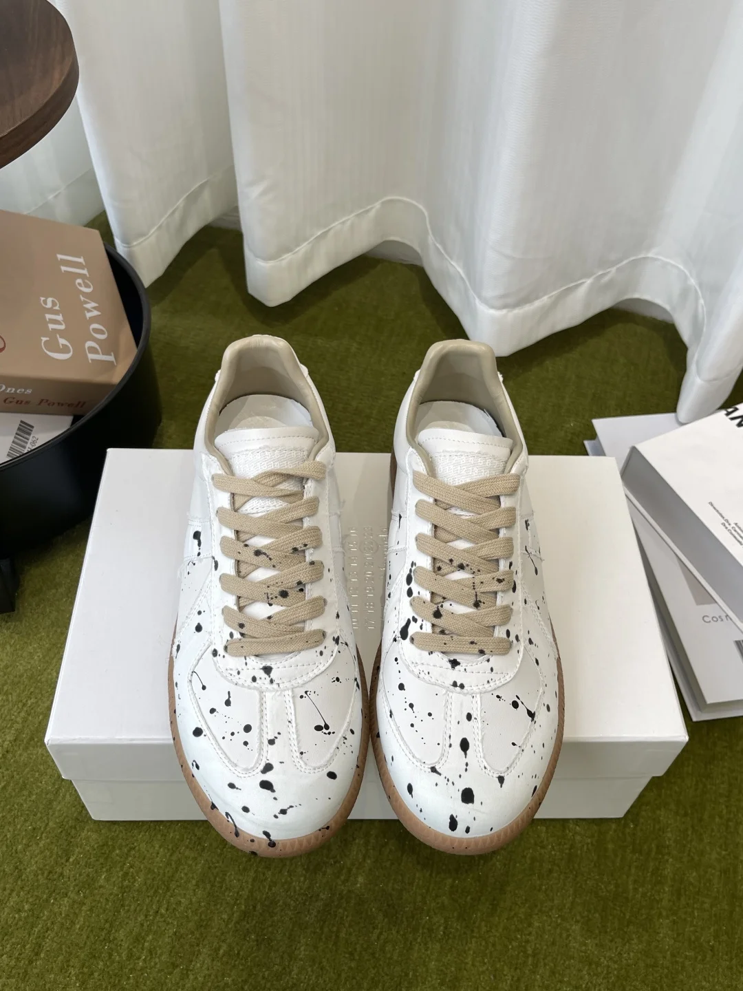 Maison Margiela Classic German training shoes, casual sports shoes, couple s sports shoes.