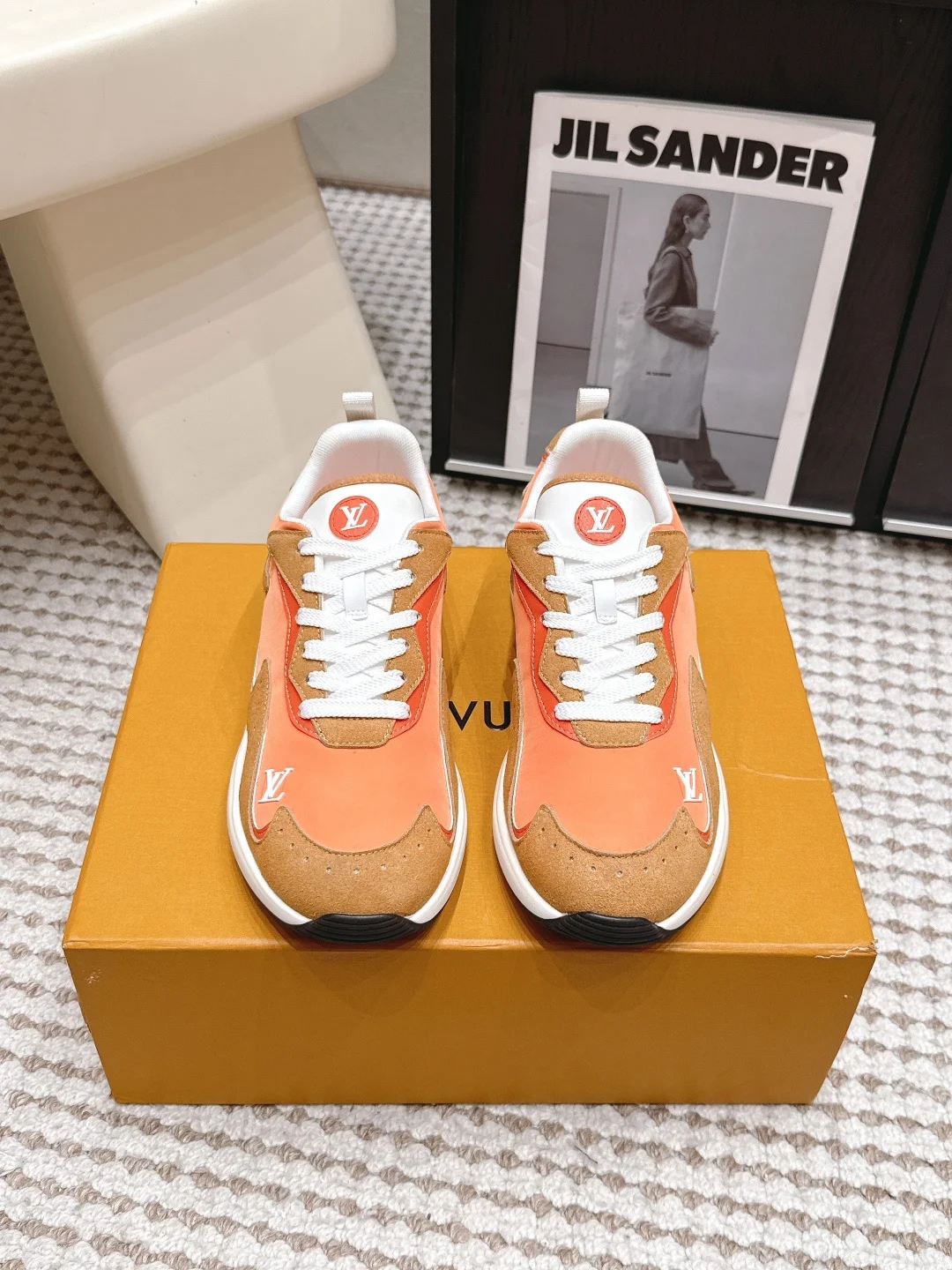 Louis Vuitton High-end suede casual shoes men s sports shoes Louis Vuitton High-end suede casual shoes men s sports shoes