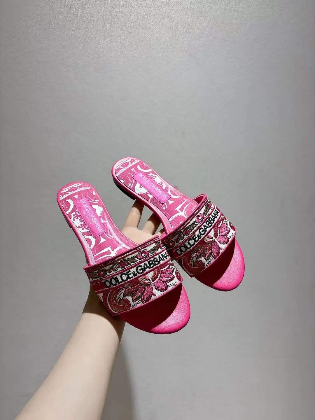 Dolce Gabbana Genuine Leather Sole Sandals Women s Slippers