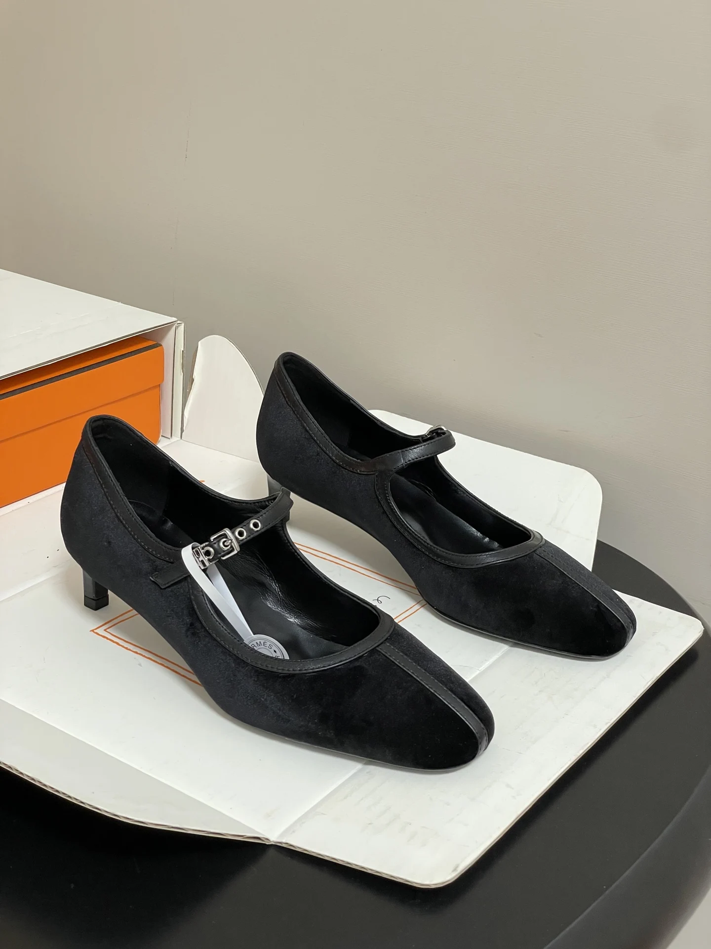 Hermes Ballet shoes Mary Jane flat shoes women s flats Hermes Ballet shoes Mary Jane flat shoes women s flats