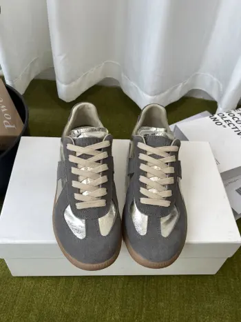 Classic German training shoes, casual sports shoes, couple s sports shoes. Replica Maison Margiela Womens Casual and Sneakers