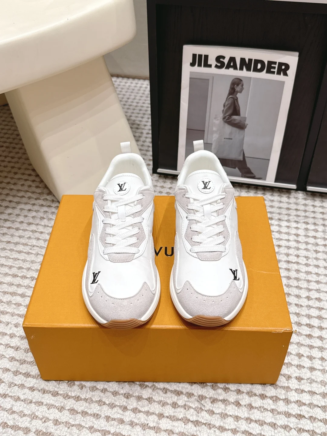 Louis Vuitton High-end suede casual shoes men s sports shoes Louis Vuitton High-end suede casual shoes men s sports shoes