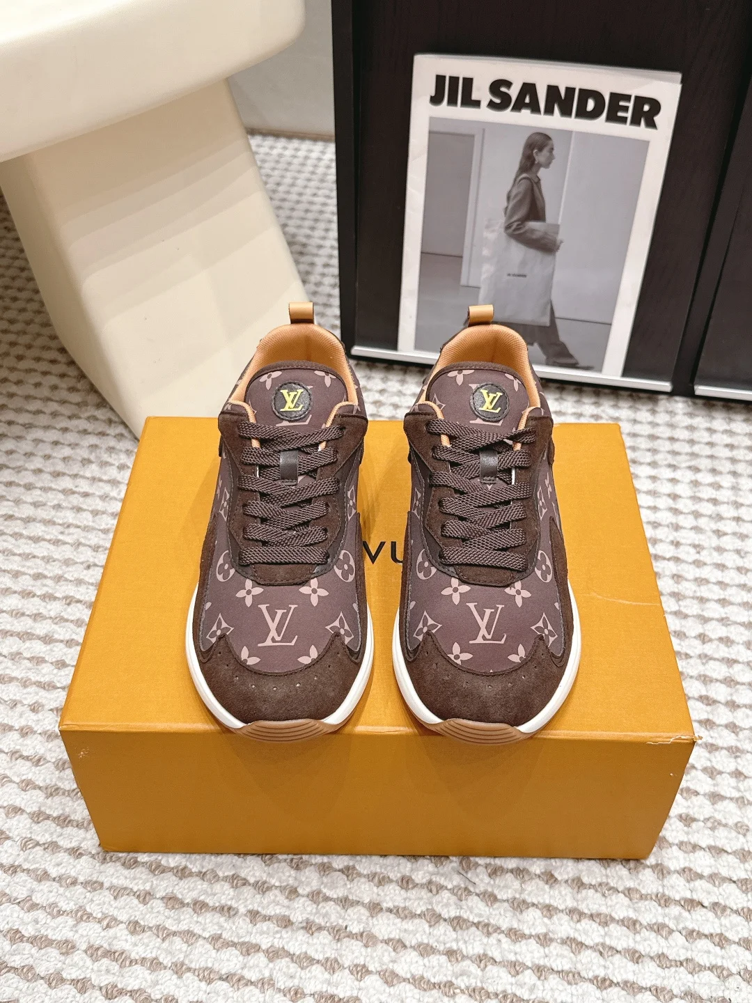 Louis Vuitton High-end suede casual shoes men s sports shoes Louis Vuitton High-end suede casual shoes men s sports shoes