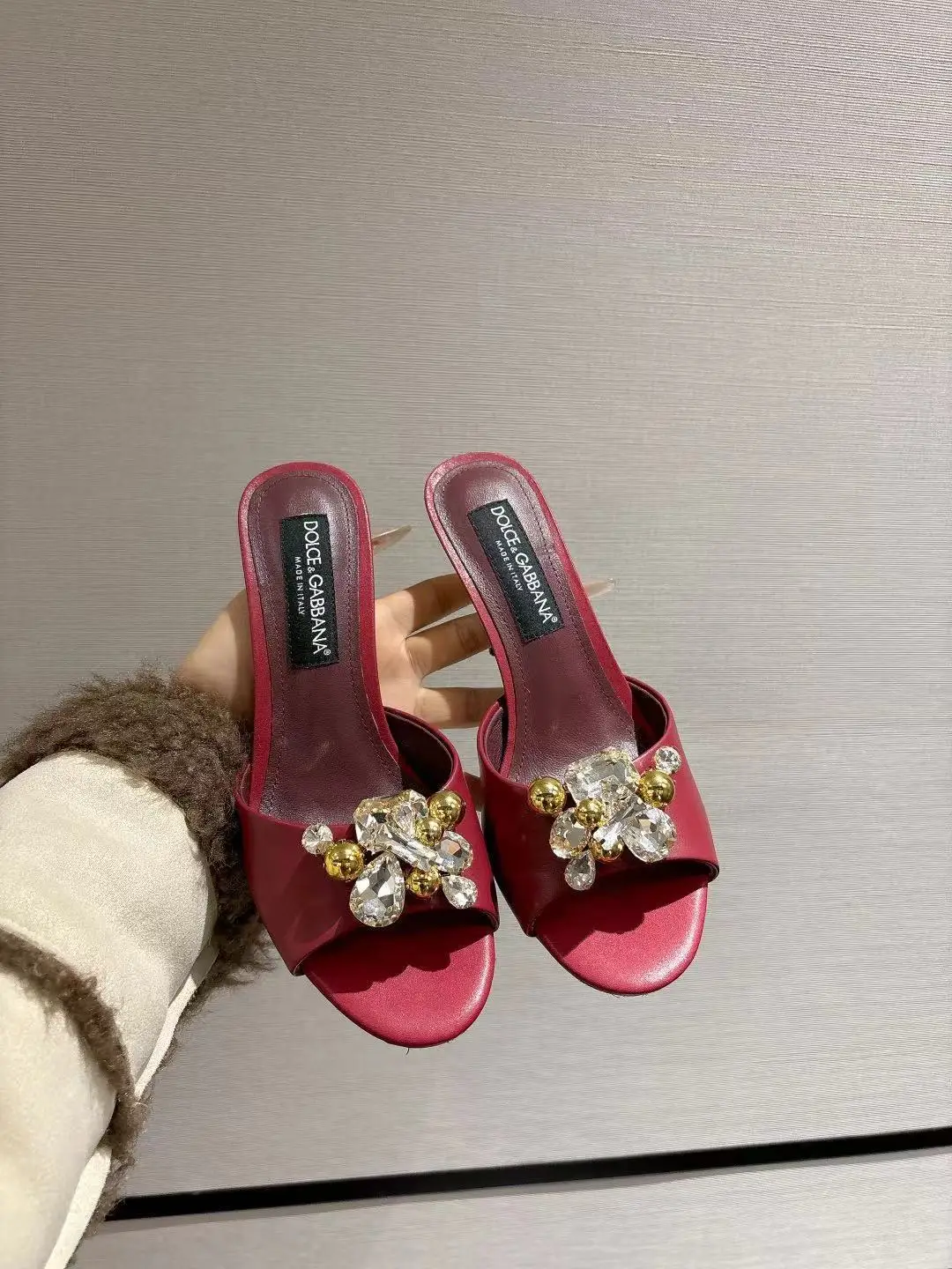 Dolce Gabbana New Original Top Layer Cowhide Fabric Slippers Women s Sandals