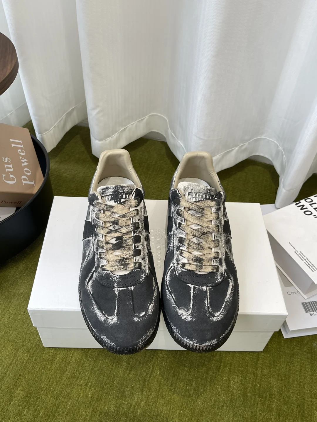 Maison Margiela Classic German training shoes, casual sports shoes, couple s sports shoes.