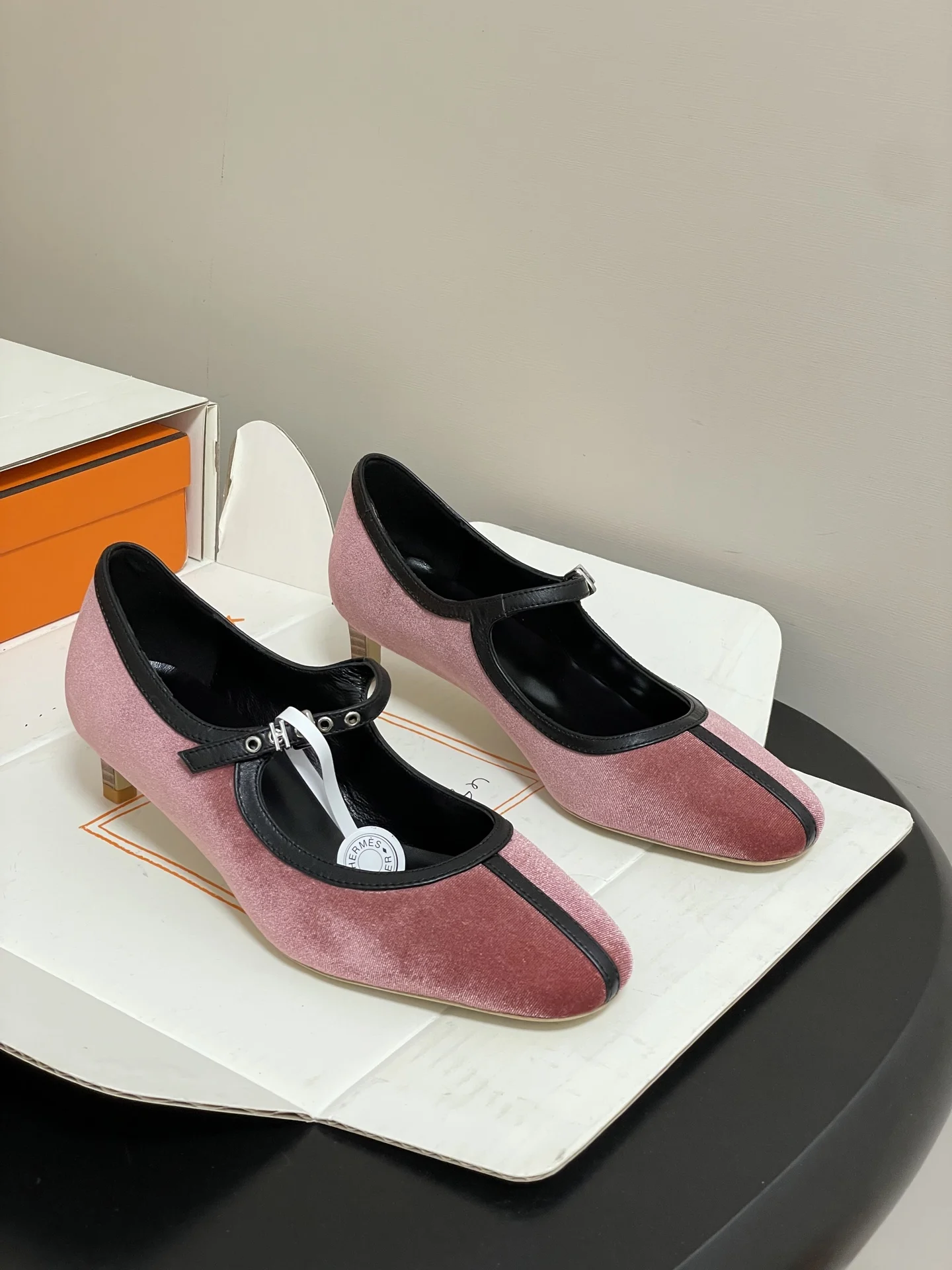 Hermes Ballet shoes Mary Jane flat shoes women s flats Hermes Ballet shoes Mary Jane flat shoes women s flats