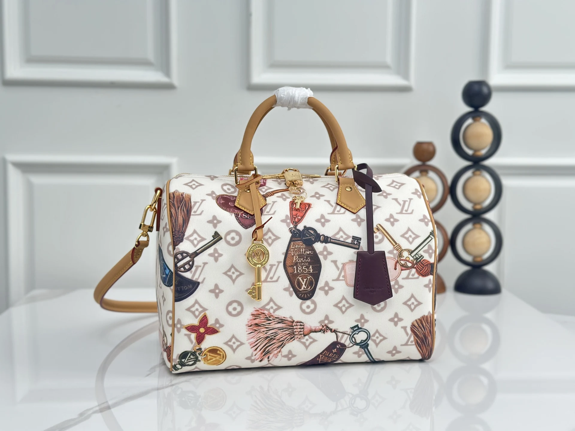 Louis Vuitton M29377 Colorful 30 Pillow Bag Women s Crossbody Bag Louis Vuitton M29377 Colorful 30 Pillow Bag Women s Crossbody Bag