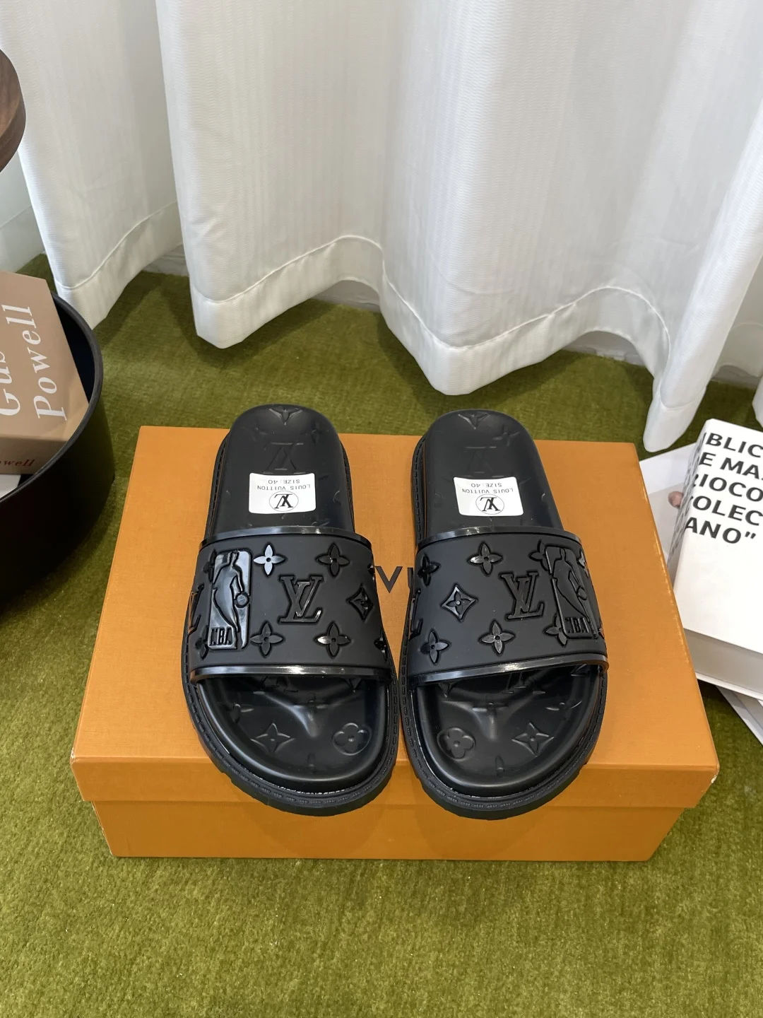Louis Vuitton Spring and summer new style slippers men s sandals