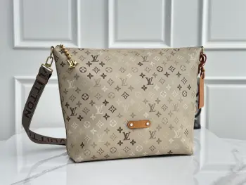M26931 Beige Gradient Handbag Men s Crossbody Bag Replica Louis Vuitton mens bags