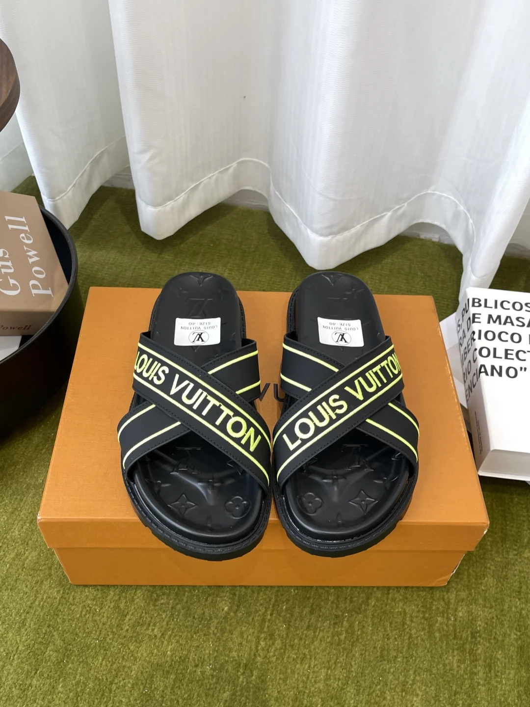 Louis Vuitton Spring and summer new style slippers men s sandals