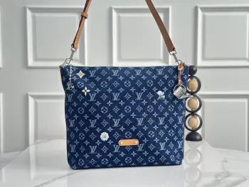 M27555 Blue Denim Shoulder Bag Women s Shoulder Bag Replica Louis Vuitton womens bags