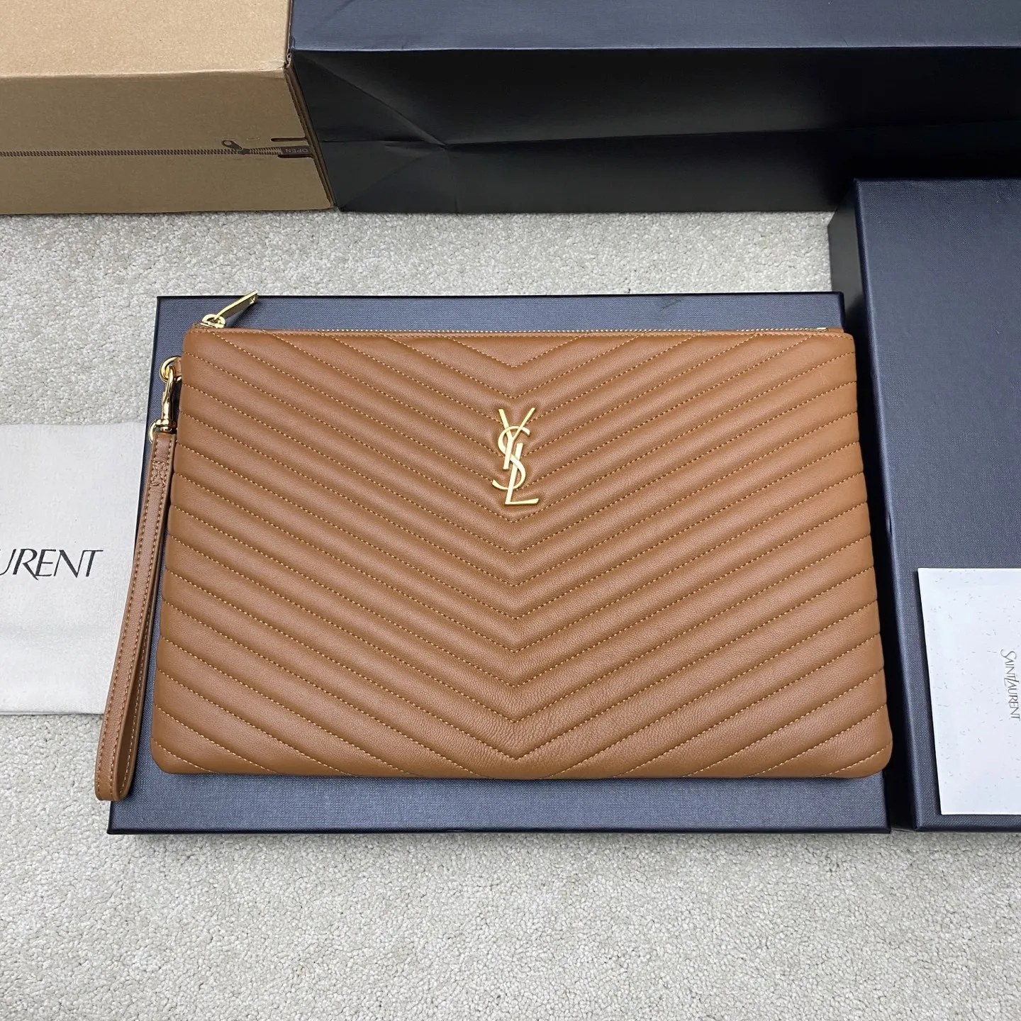 SAINT LAURENT 440222 New Cowhide Zipper Clutch Men s Clutch Bag