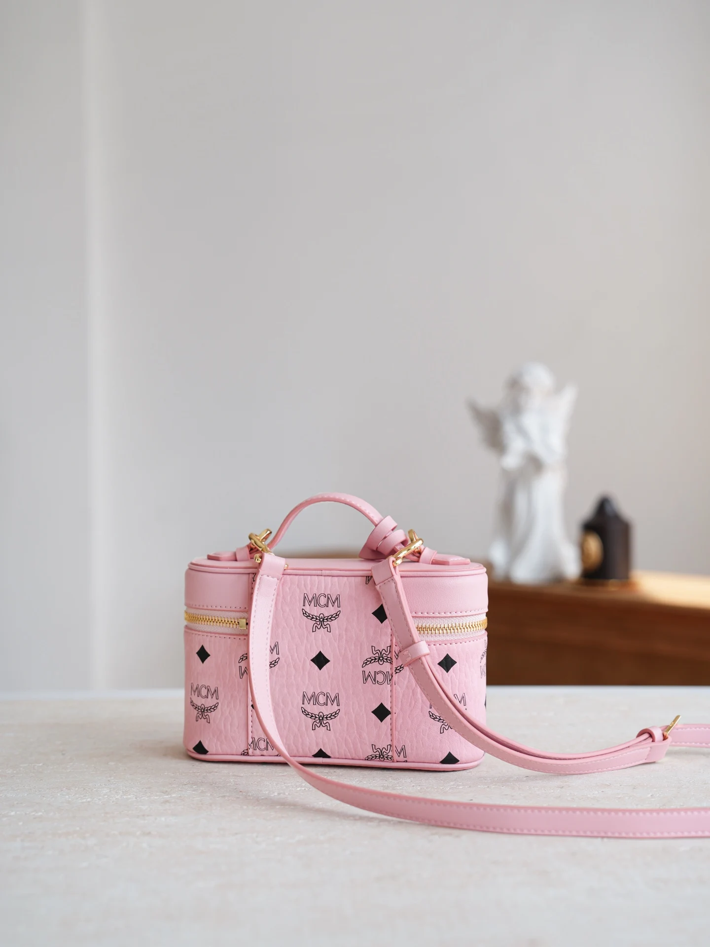 MCM D18 Mini Box Bag Women s Crossbody Bag MCM D18 Mini Box Bag Women s Crossbody Bag