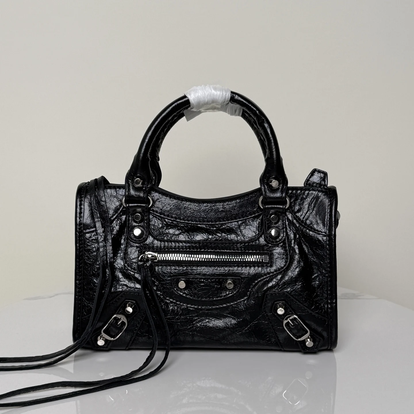 Balenciaga 188066 New Large Motorcycle Bag Women s Crossbody Bag Balenciaga 188066 New Large Motorcycle Bag Women s Crossbody Bag