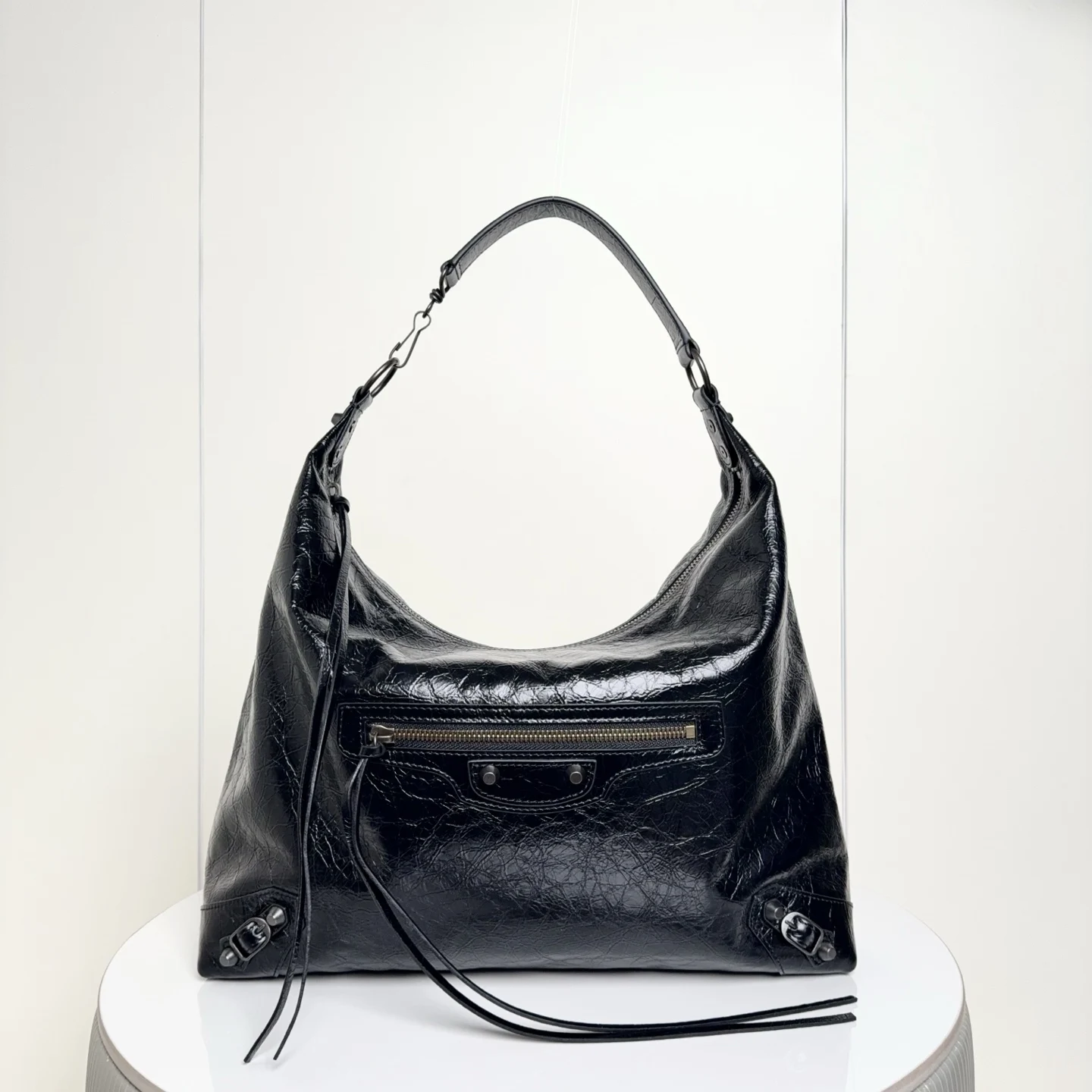 Balenciaga 188084 Rivet Tassel Zipper Bag Women s Crossbody Bag Balenciaga 188084 Rivet Tassel Zipper Bag Women s Crossbody Bag