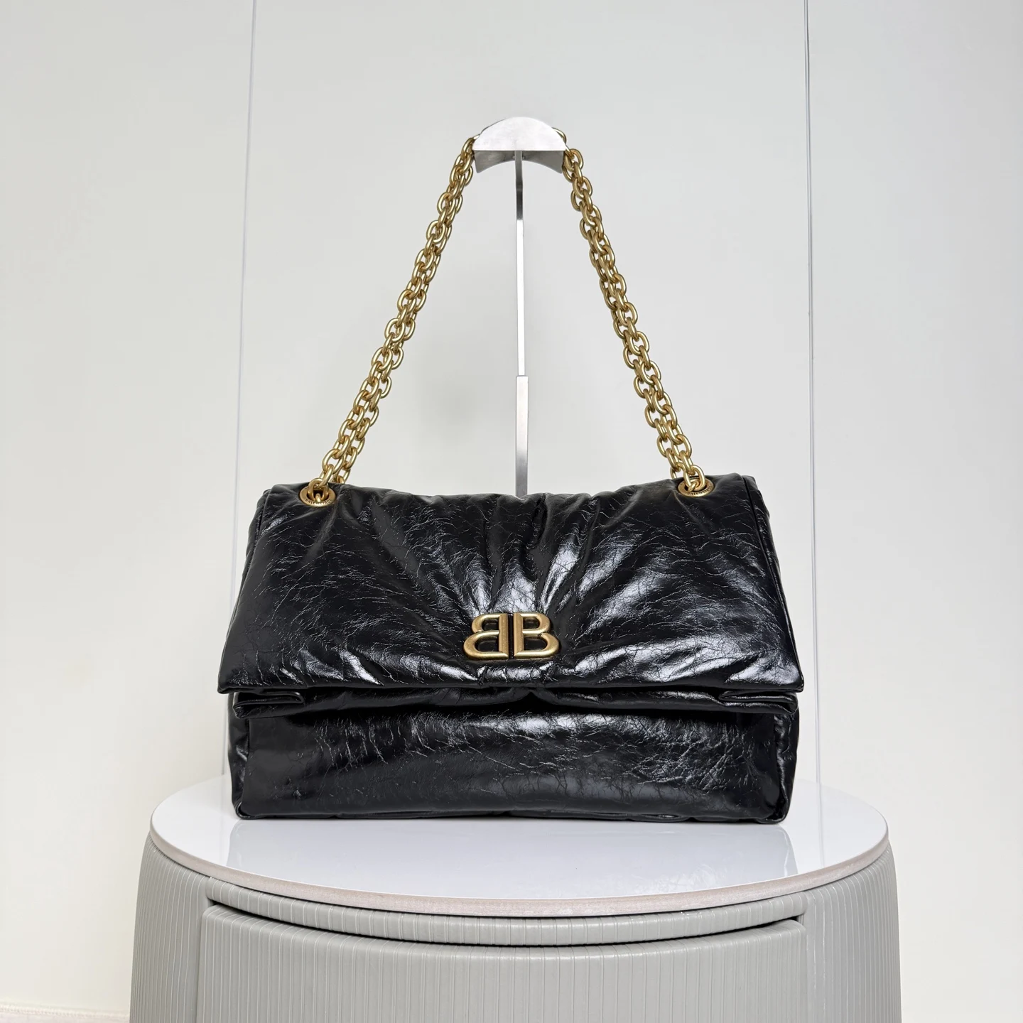 Balenciaga 188101 Black Gold Chain Strap Bag Women s Shoulder Bag Balenciaga 188101 Black Gold Chain Strap Bag Women s Shoulder Bag