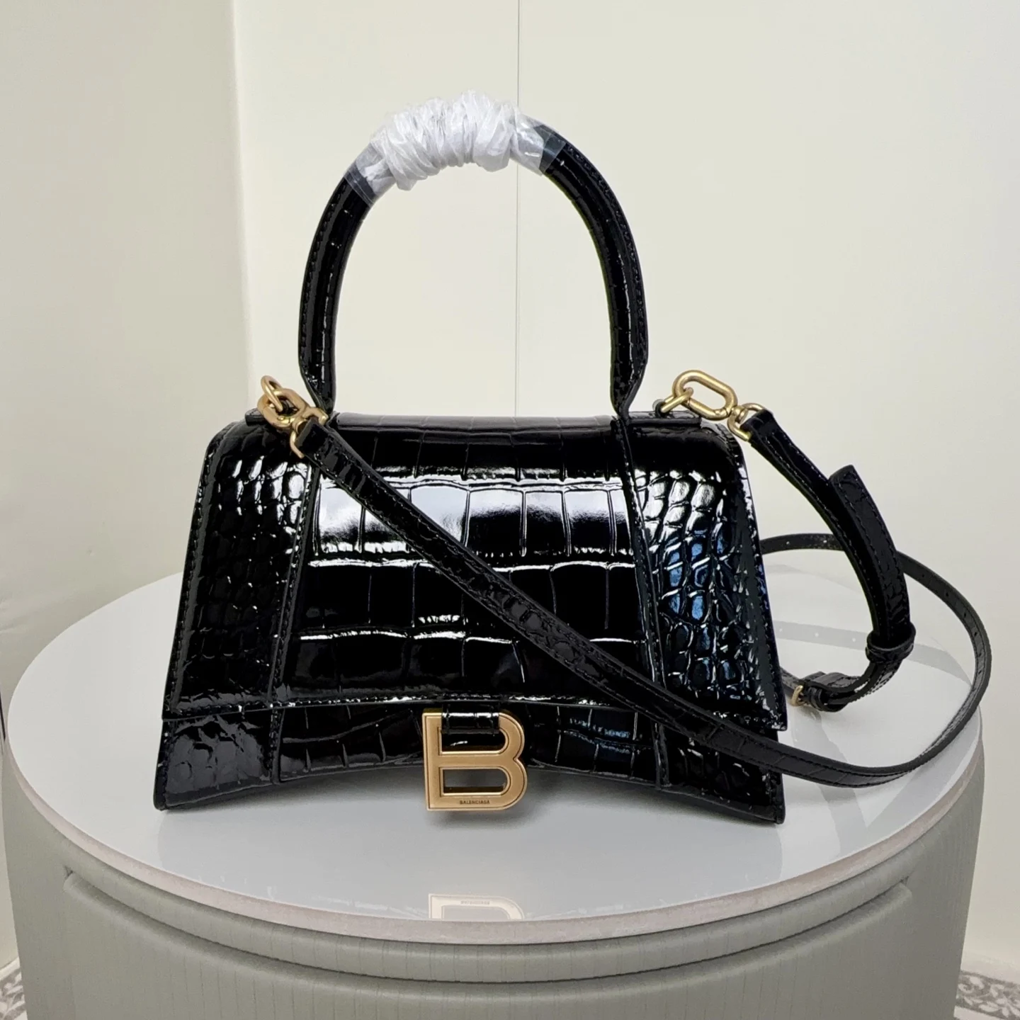 Balenciaga 188001 Classic Hourglass Bag Women s Crossbody Bag Balenciaga 188001 Classic Hourglass Bag Women s Crossbody Bag