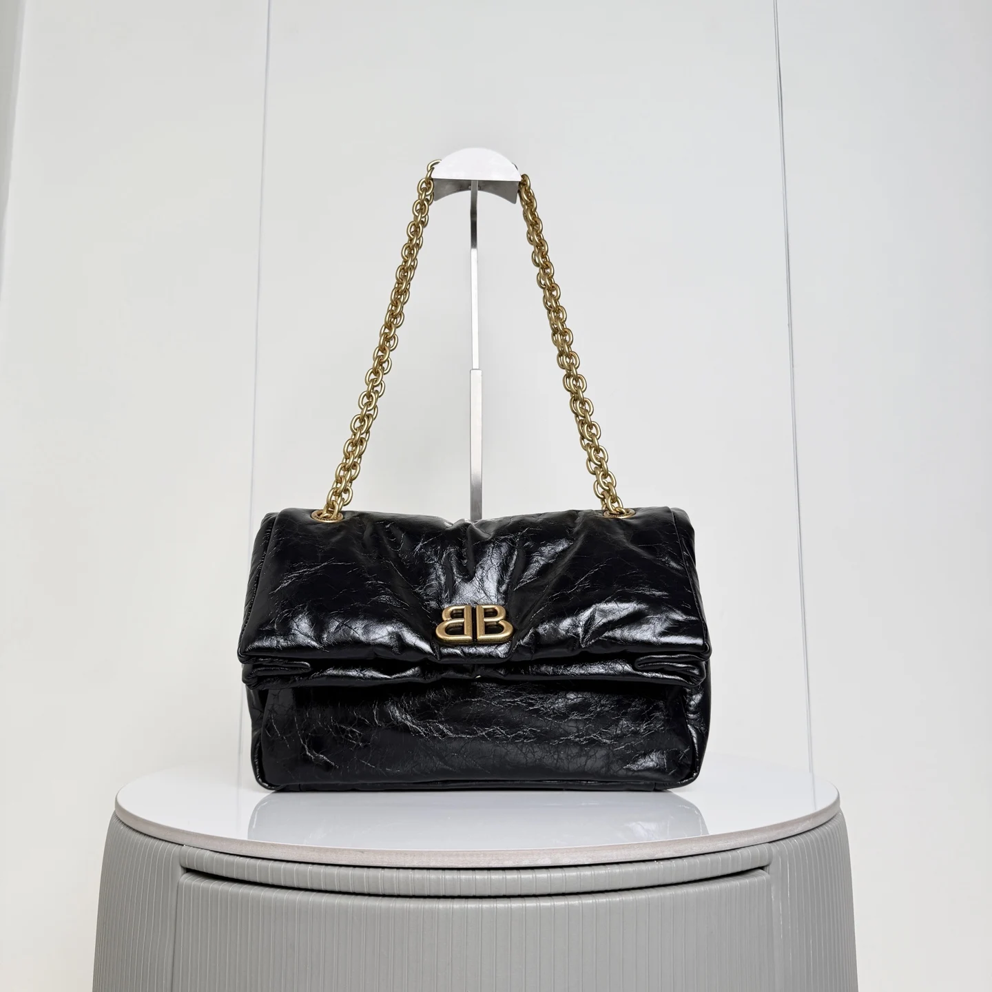 Balenciaga 188100 Black Gold Chain Strap Bag Women s Shoulder Bag Balenciaga 188100 Black Gold Chain Strap Bag Women s Shoulder Bag