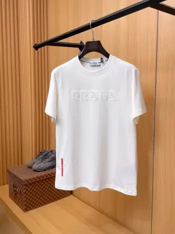 New Short Sleeve Round Neck T-Shirt Men s T-Shirt Replica Prada Tshirts and Polos
