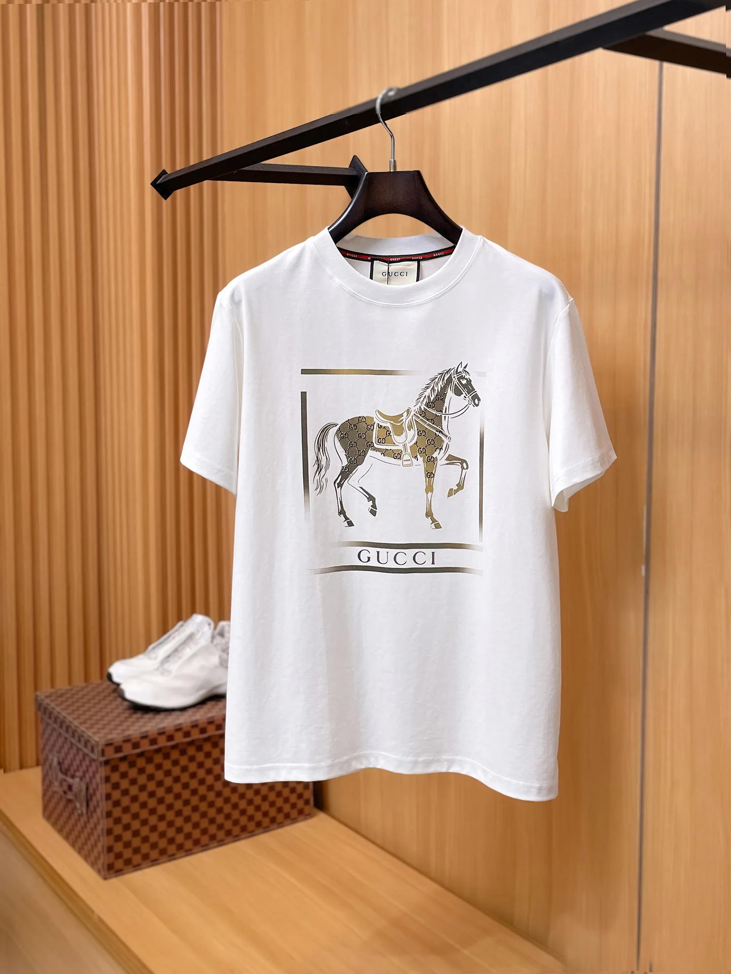 Gucci New Short Sleeve Round Neck T-Shirt Men s T-Shirt