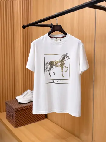 New Short Sleeve Round Neck T-Shirt Men s T-Shirt Replica Gucci Tshirts and Polos