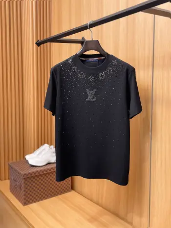 New Short Sleeve Round Neck T-Shirt Men s T-Shirt Replica Louis Vuitton Tshirts and Polos