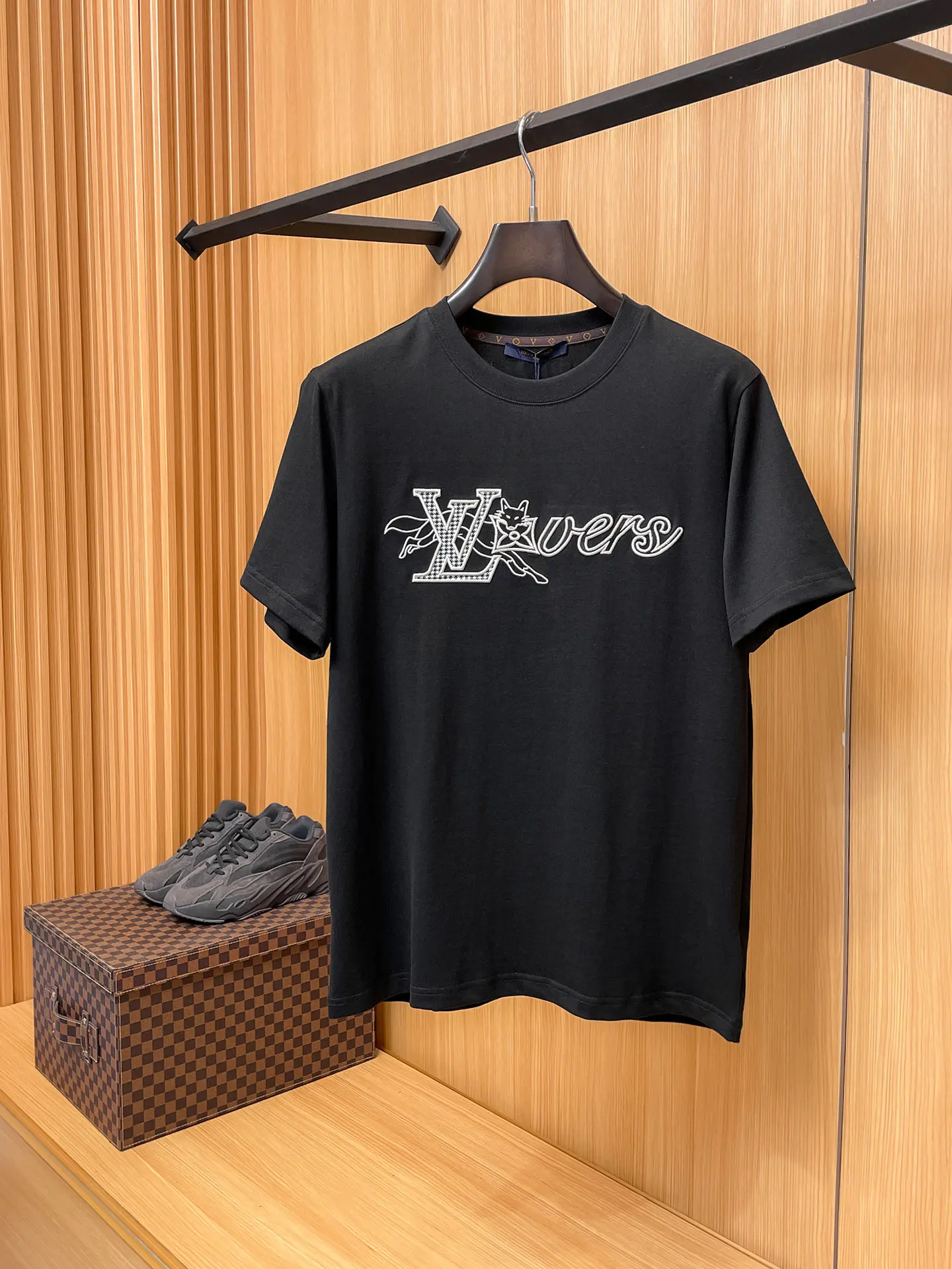 Louis Vuitton New Short Sleeve Round Neck T-Shirt Men s T-Shirt