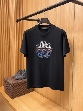 New Short Sleeve Round Neck T-Shirt Men s T-Shirt Replica Louis Vuitton Tshirts and Polos