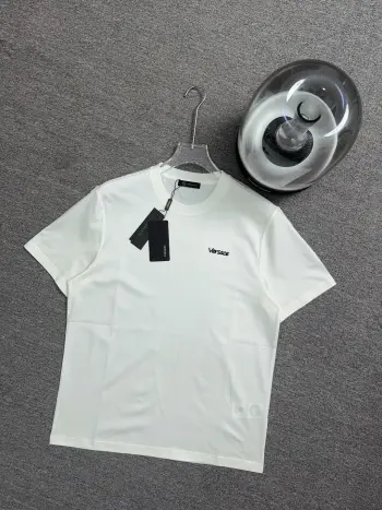 Simple Round Neck New Short Sleeve T-shirt Replica Versace Tshirts and Polos