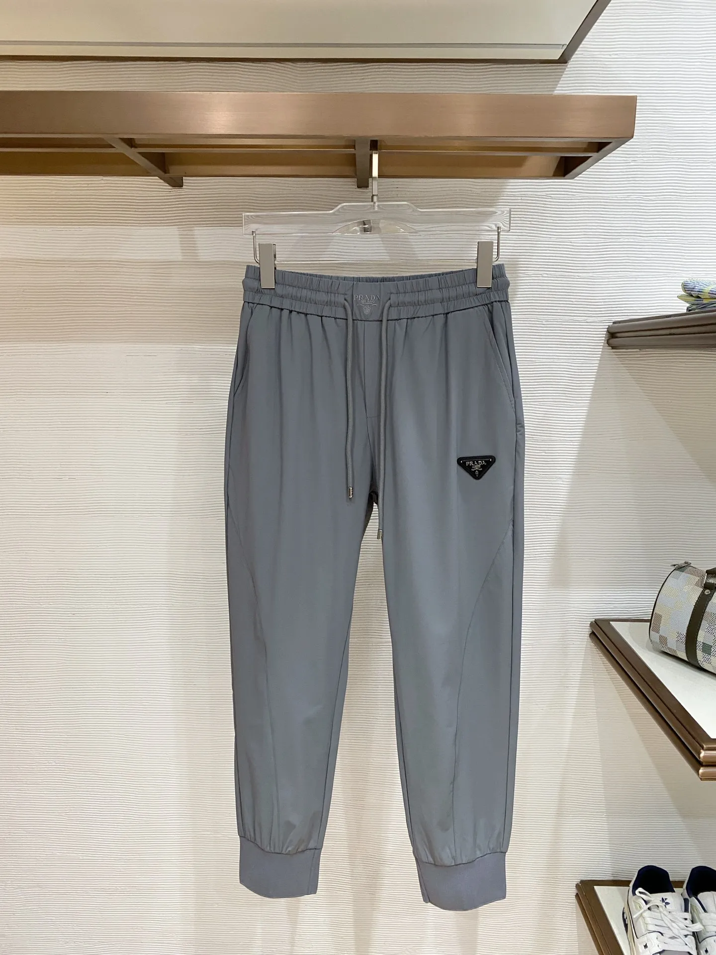 Prada Men s Nameplate Fashion Drawstring Cuffed Casual Long Pants Prada Men s Nameplate Fashion Drawstring Cuffed Casual Long Pants
