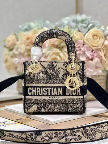 9028 Paris Three-Grid Embroidered Lady Di Bag Women s Crossbody Bag Replica Dior womens bags