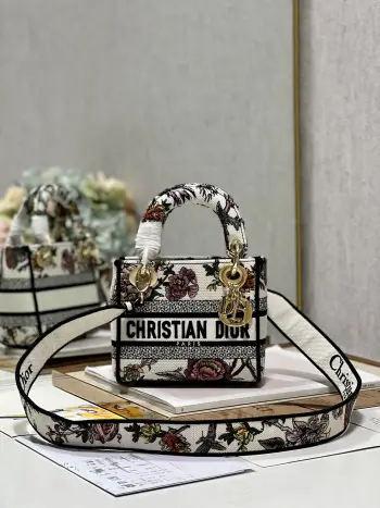 9028 Paris Three-Grid Embroidered Lady Di Bag Women s Crossbody Bag Replica Dior womens bags