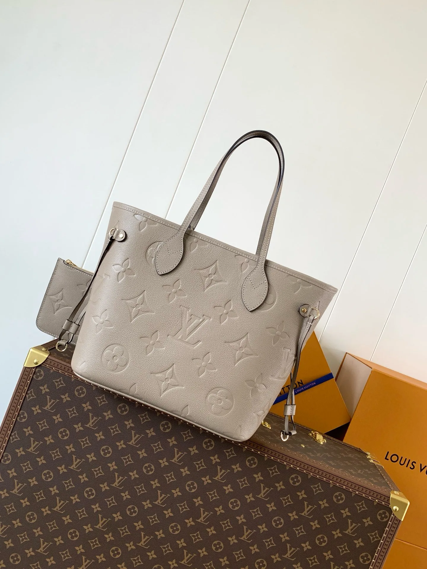 Louis Vuitton M58907 Canvas and Striped Fabric Handbag Women s Shoulder Bag Louis Vuitton M58907 Canvas and Striped Fabric Handbag Women s Shoulder Bag