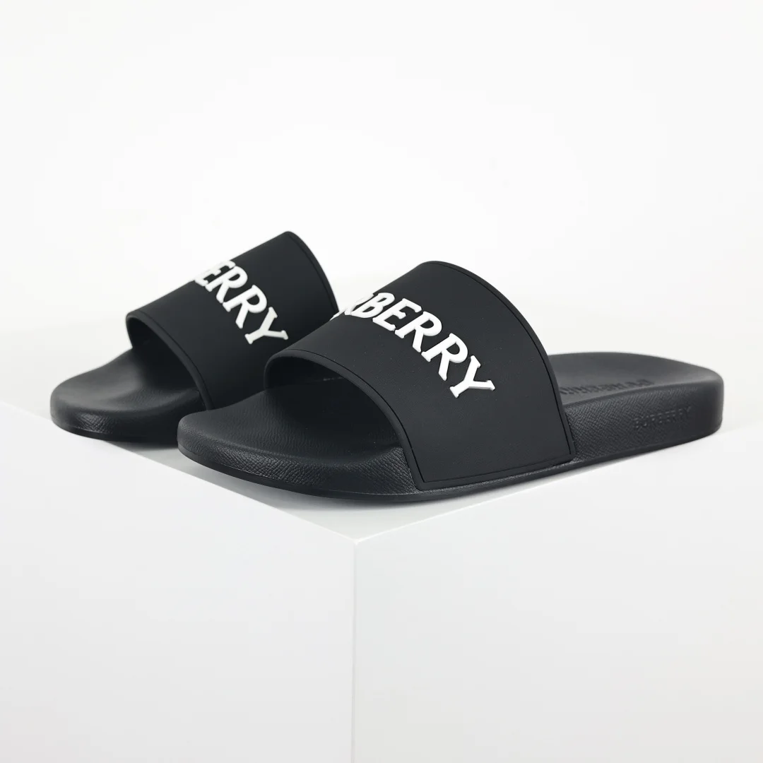 Burberry Patterned slippers men s sandals Burberry Patterned slippers men s sandals