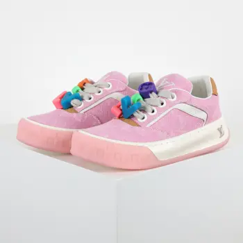 Imported plain grain calfskin sports shoes, couple s sports shoes. Replica Louis Vuitton Womens Sneakers