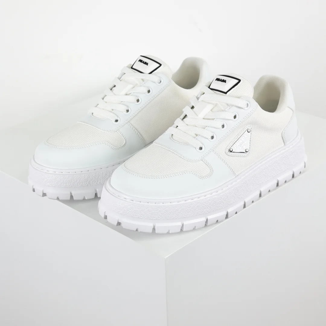 Prada Triangle logo thick-soled mesh splicing casual shoes men s casual shoes